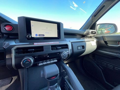 New 2025 Toyota Tacoma TRD Off-Road image 10