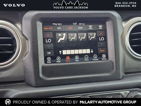 Used 2020 Jeep Wrangler Unlimited Sahara AWD/4WD image 9