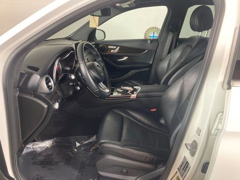 Used 2017 Mercedes-Benz GLC 300 4MATIC image 12