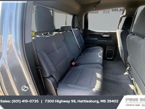 Used 2024 Chevrolet Silverado 1500 LT AWD/4WD image 21
