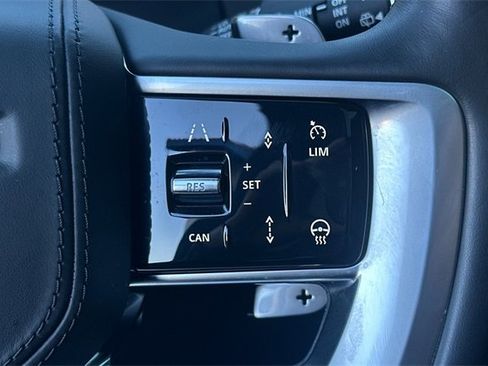 Used 2024 Land Rover Range Rover SE image 32