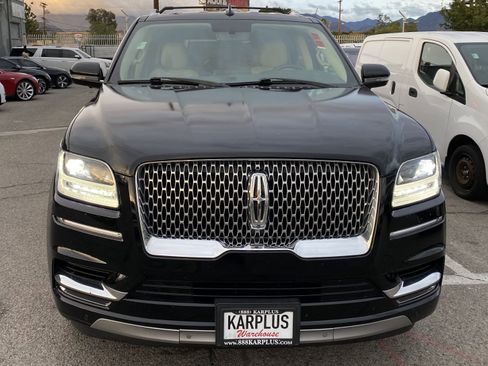 Used 2018 Lincoln Navigator L Select w/ Cargo Package image 3