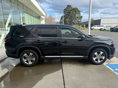 Used 2023 Honda Pilot EX-L image 9