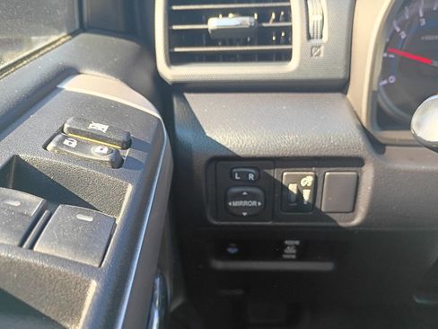 Used 2014 Toyota 4Runner SR5 image 21