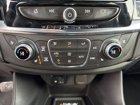 Certified 2023 Chevrolet Traverse Premier image 20