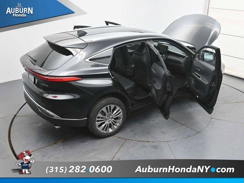 Used 2023 Toyota Venza Limited AWD/4WD image 37