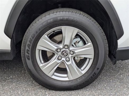 Used 2025 Toyota RAV4 LE image 9