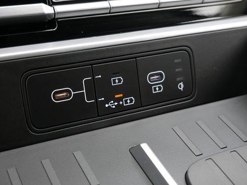 Certified 2026 Hyundai Santa Fe SEL AWD/4WD image 23