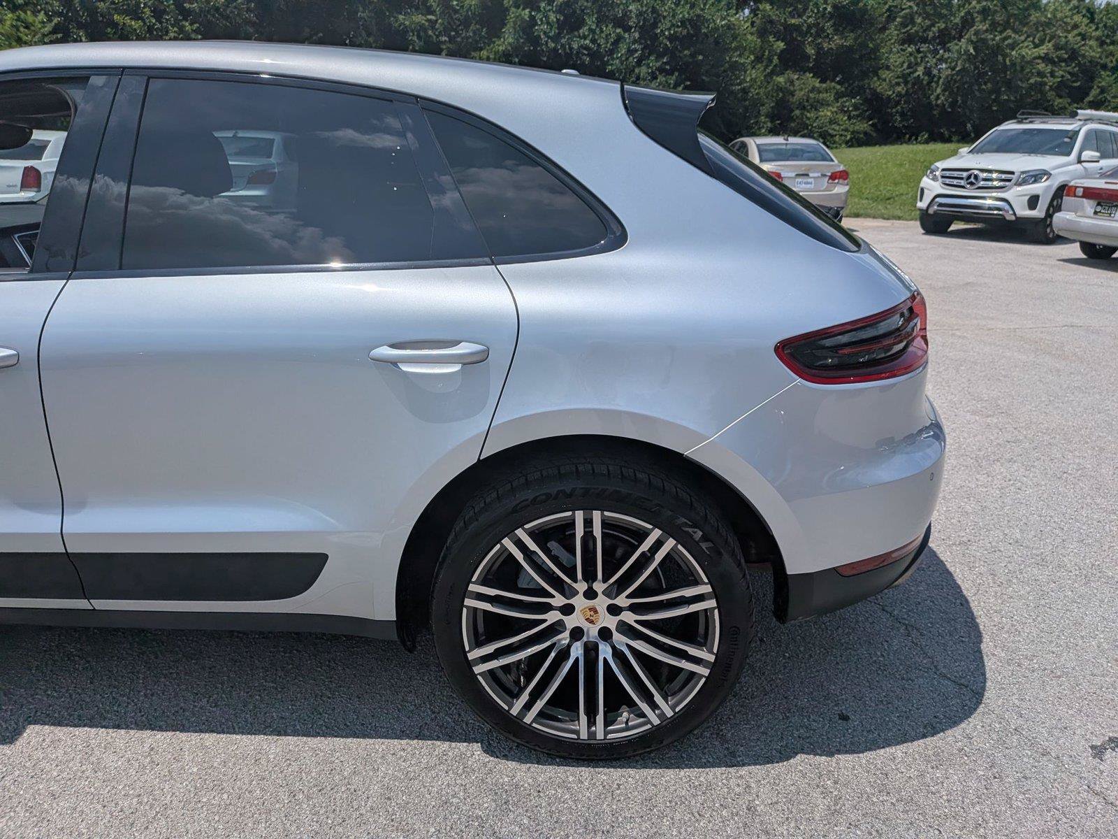 Used 2018 Porsche Macan S AWD/4WD image 11