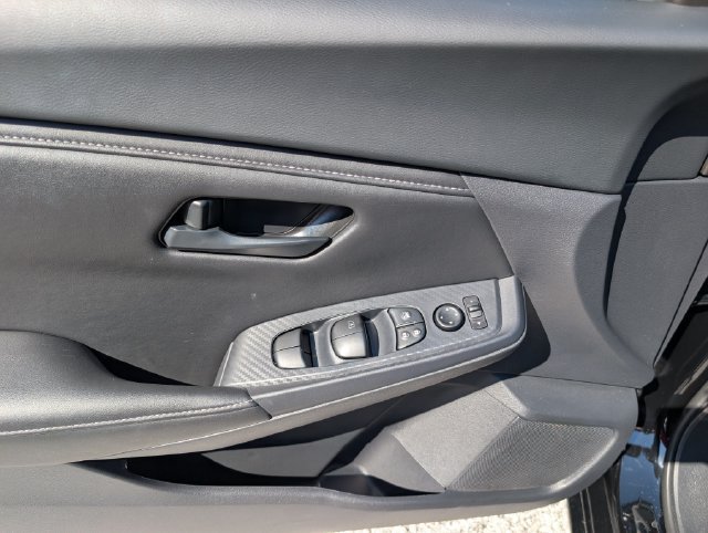 Used 2025 Nissan Sentra S FWD image 18