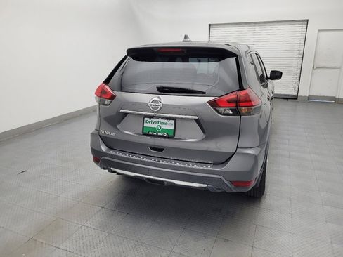 Used 2018 Nissan Rogue S FWD image 7