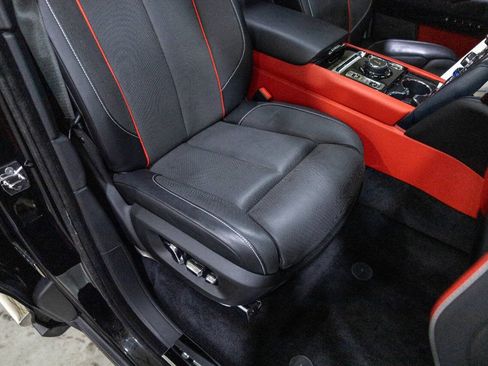 Used 2020 Rolls-Royce Cullinan AWD/4WD image 32