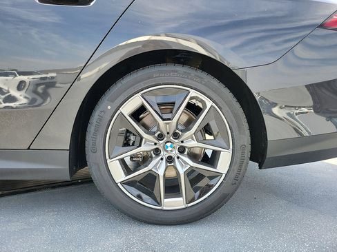 New 2026 BMW 530i RWD image 6