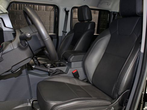 Used 2024 INEOS Grenadier Station Wagon AWD/4WD image 45