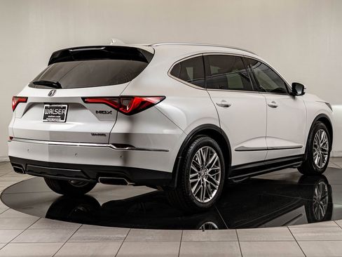 Used 2023 Acura MDX SH-AWD w/ Advance Package image 10