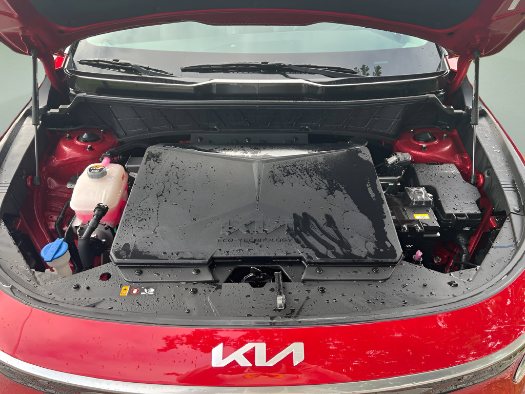 Used 2023 Kia Niro Wind w/ Wind Preserve Package FWD image 9
