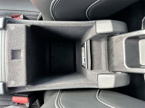 Used 2017 Volvo XC60 T5 Dynamic w/ Preferred Option Package image 39