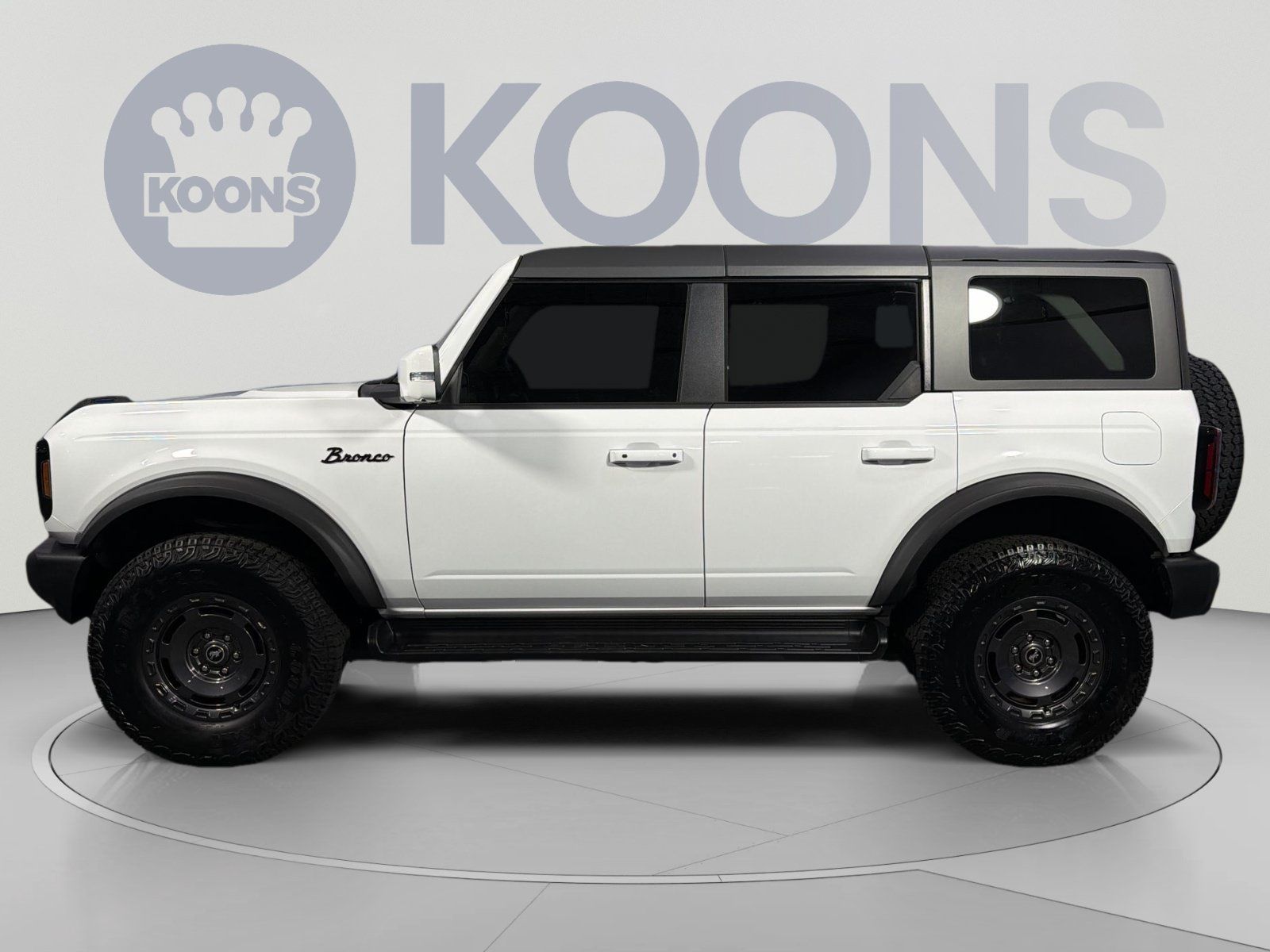 Used 2025 Ford Bronco Outer Banks w/ Sasquatch Package AWD/4WD image 2