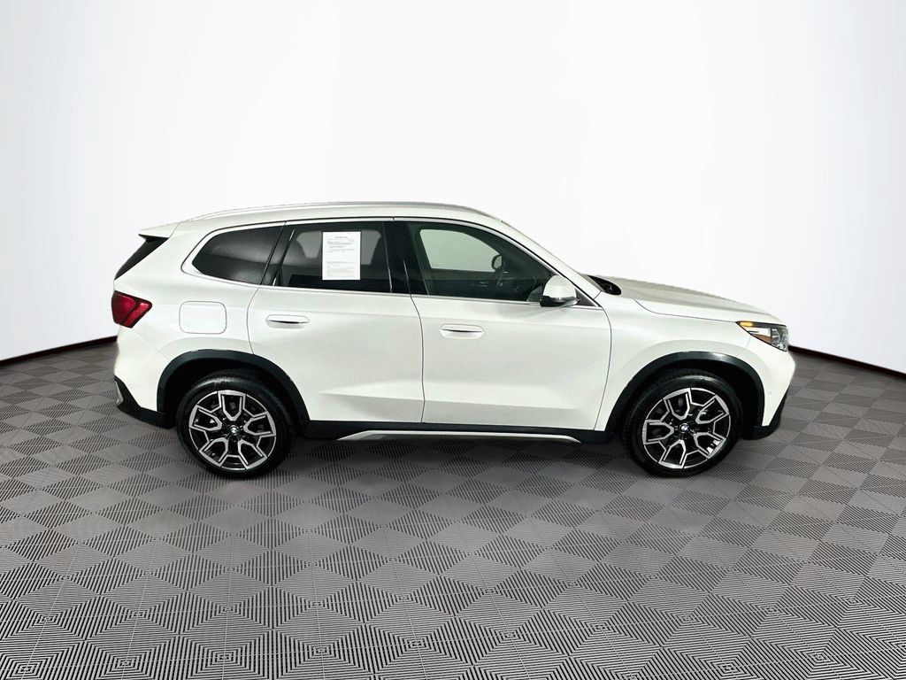 Used 2025 BMW X1 xDrive28i w/ Premium Package AWD/4WD image 10