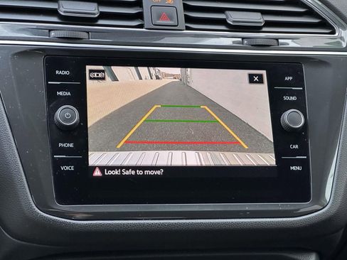 Used 2023 Volkswagen Tiguan SE image 20