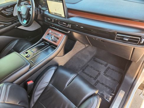 Used 2021 Lincoln Aviator Reserve w/ Equipment Group 210A image 16