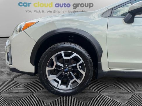 Used 2017 Subaru Crosstrek 2.0i Premium w/ Popular Package #1 AWD/4WD image 16