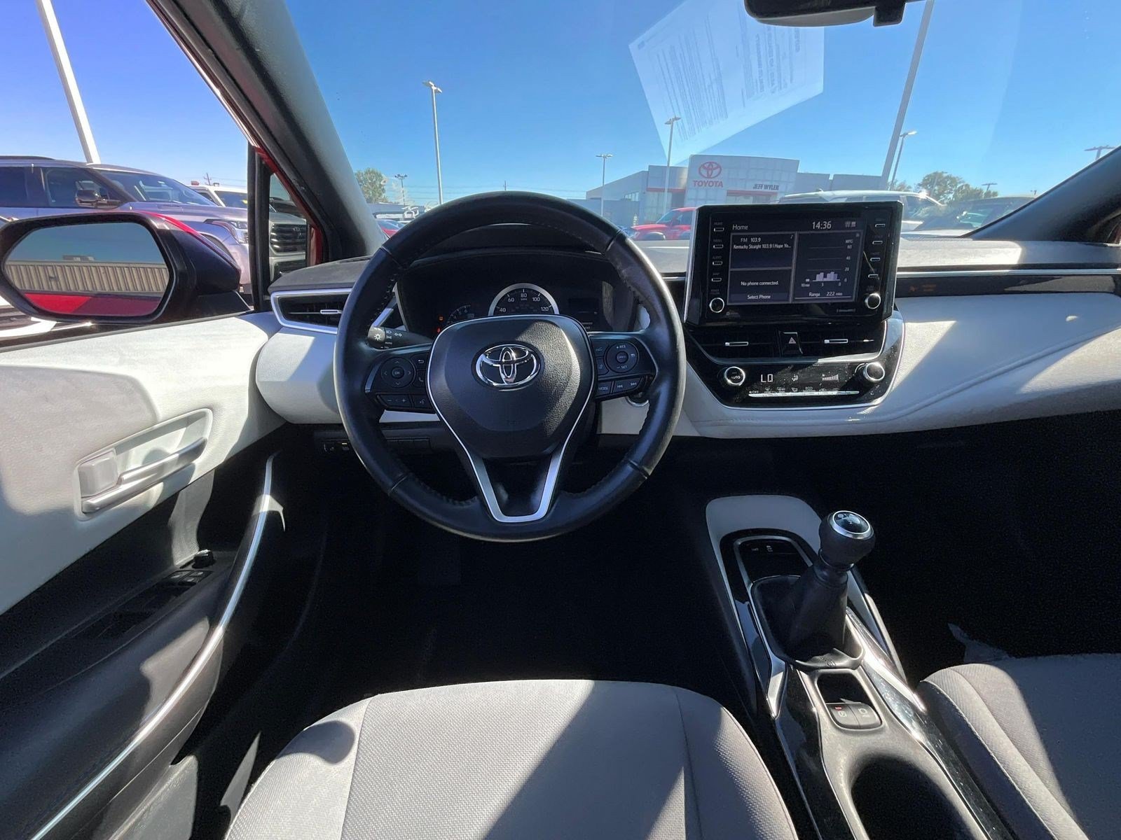 Used 2021 Toyota Corolla SE FWD image 8