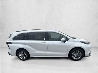 Certified 2025 Toyota Sienna XLE w/ XLE Plus Package video 4