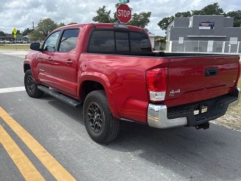 Used 2017 Toyota Tacoma SR5 w/ Exterior Package AWD/4WD image 6