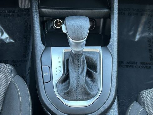 Used 2023 Kia Forte LXS image 15