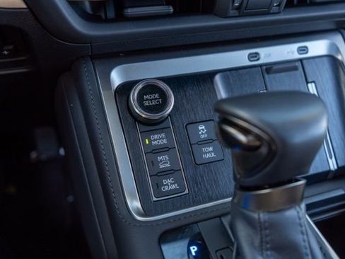 Used 2024 Lexus GX 550 AWD/4WD image 27
