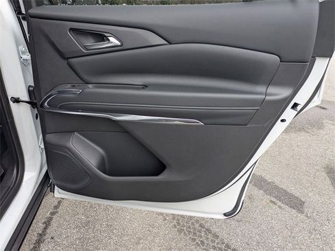 New 2026 Chevrolet Traverse LT w/ Sun and Wheel Package image 34