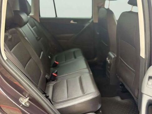 Used 2016 Volkswagen Tiguan S image 18