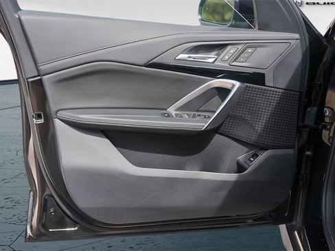 Used 2026 BMW X1 xDrive28i image 26