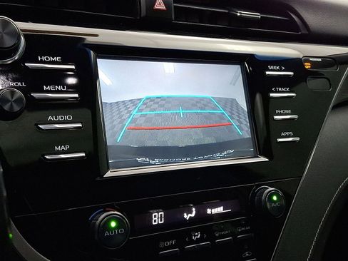 Used 2019 Toyota Camry SE image 15