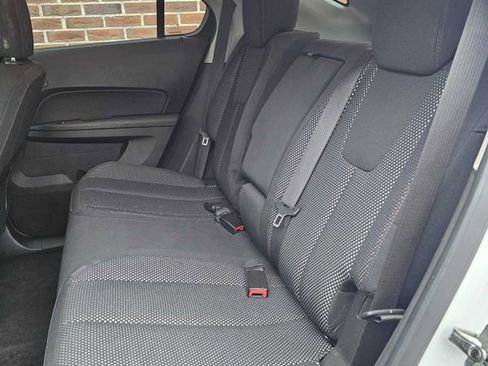 Used 2011 Chevrolet Equinox LT w/ Driver Convenience Package image 4
