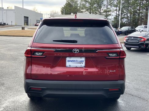 Used 2025 Toyota Grand Highlander FWD image 9