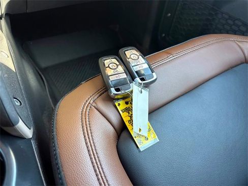 Used 2024 Ford Bronco Outer Banks image 26