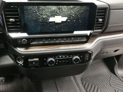 Used 2023 Chevrolet Silverado 1500 LT Trail Boss w/ Protection Package image 19