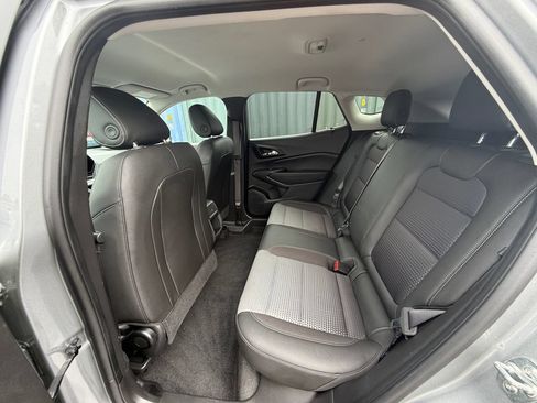 Used 2025 Chevrolet Trax LT w/ LT Convenience Package FWD image 18