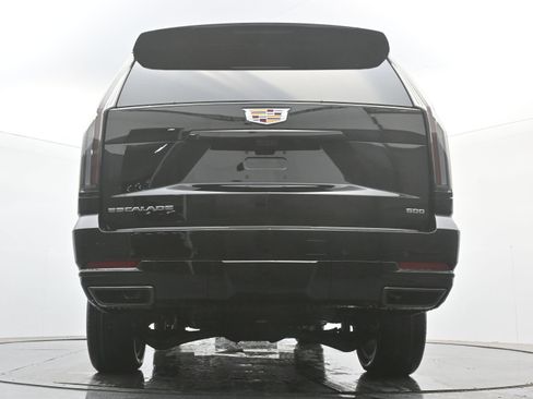 New 2026 Cadillac Escalade ESV Sport w/ Touring Package image 18