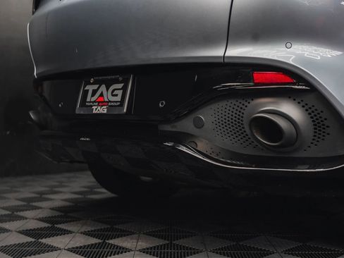 Used 2021 Aston Martin DBX AWD/4WD image 25