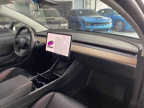 Used 2020 Tesla Model 3 Standard Range Plus image 30