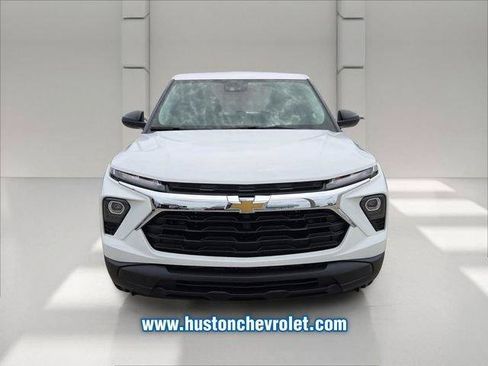 New 2026 Chevrolet TrailBlazer LS w/ LS Confidence Package FWD image 8