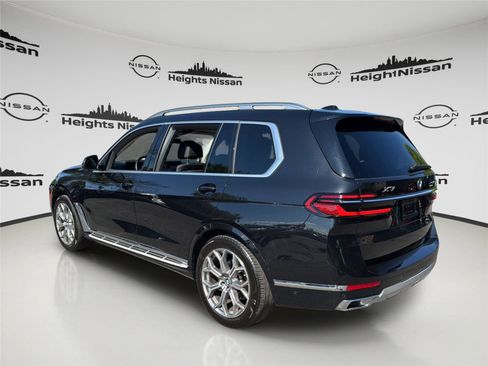 Used 2025 BMW X7 xDrive40i AWD/4WD image 4