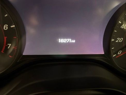 Used 2018 Chevrolet Camaro ZL1 RWD image 22