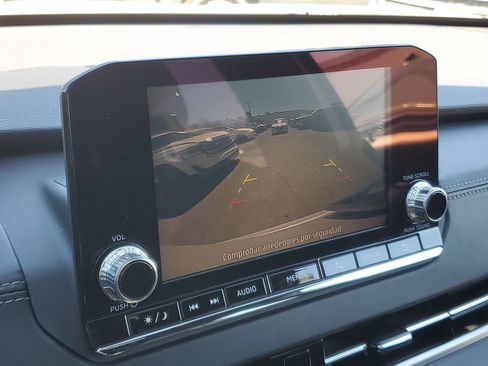 Used 2022 Mitsubishi Outlander SE image 28