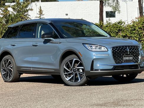 New 2024 Lincoln Corsair Reserve w/ Equipment Group 202A image 2