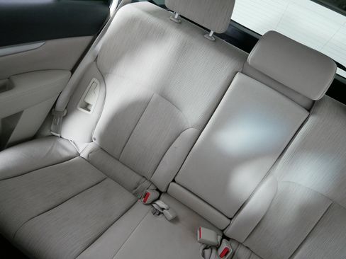 Used 2014 Subaru Outback 2.5i Premium image 12