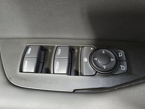 New 2025 Chevrolet Blazer LT w/ Convenience Package FWD image 30